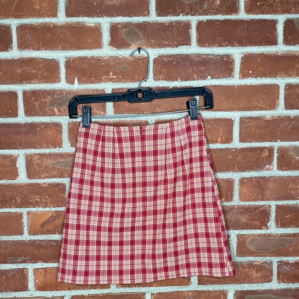 Brandy Melville plaid mini skirt - Picture 7 of 7
